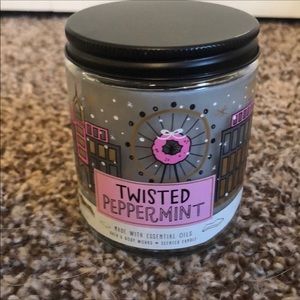 Bundle NWT LulaRoe Irma & bath body works candle
